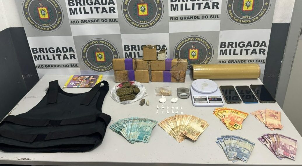 Homem é preso por tráfico de drogas em operação da Brigada Militar em Caxias do Sul 1 Studio Notícias | Studio TV Homem é preso por tráfico de drogas em operação da Brigada Militar em Caxias do Sul