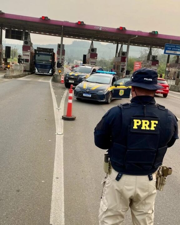PRF realiza operação de combate às fraudes veiculares no RS 1 Studio Notícias | Studio TV PRF realiza operação de combate às fraudes veiculares no RS