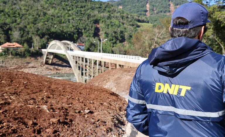 Studio Notícias | Studio TV Diretores do DNIT vistoriam trecho da BR-470 entre Veranópolis e Bento Gonçalves