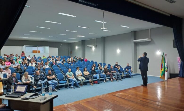 Studio Notícias | Studio TV Audiência discute reforma da previdência municipal em Vila Flores