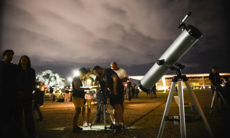 Studio Notícias | Studio TV Cometa que passará perto da Terra poderá ser visto no Brasil