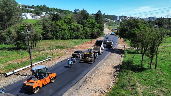Pavimentação da ERS-126 entre Guabiju e Nova Araçá é concluída após 26 anos 1 Studio Notícias | Studio TV Pavimentação da ERS-126 entre Guabiju e Nova Araçá é concluída após 26 anos