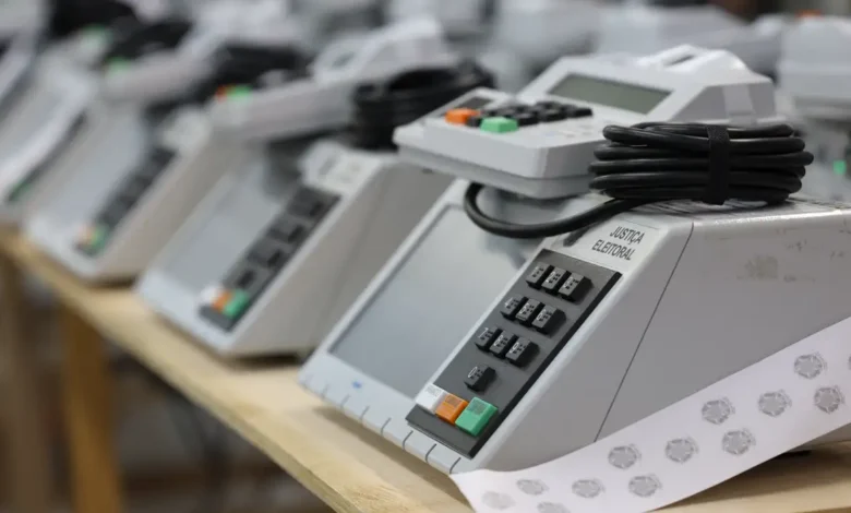 Studio Notícias | Studio TV Oito em 10 prefeitos que tentaram reeleição conquistaram novo mandato