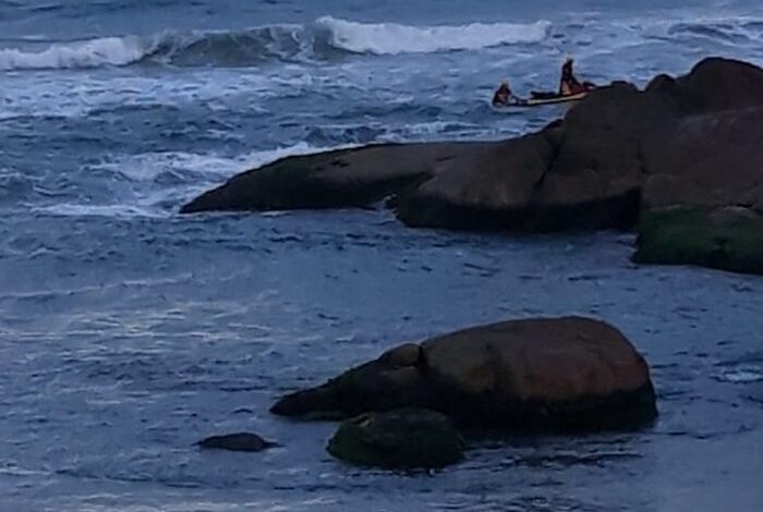 Studio Notícias | Studio TV Policial que trabalha em Farroupilha desaparece após afogamento na Praia do Rosa, SC