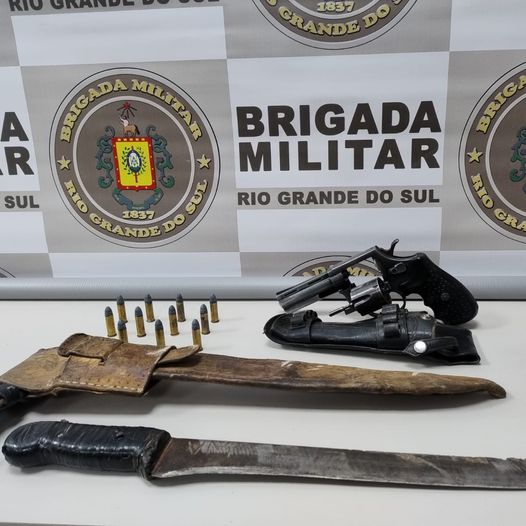 Homem é preso por porte ilegal de arma de fogo em Gentil 1 Studio Notícias | Studio TV Homem é preso por porte ilegal de arma de fogo em Gentil