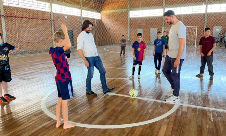 Studio Notícias | Studio TV Ginásio Luiz Roque Falcade é revitalizado e reinaugurado em Cotiporã