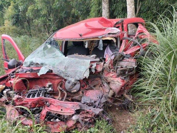 Homem morre em acidente na BR-470 após agredir esposa em SC 1 Studio Notícias | Studio TV Homem morre em acidente na BR-470 após agredir esposa em SC