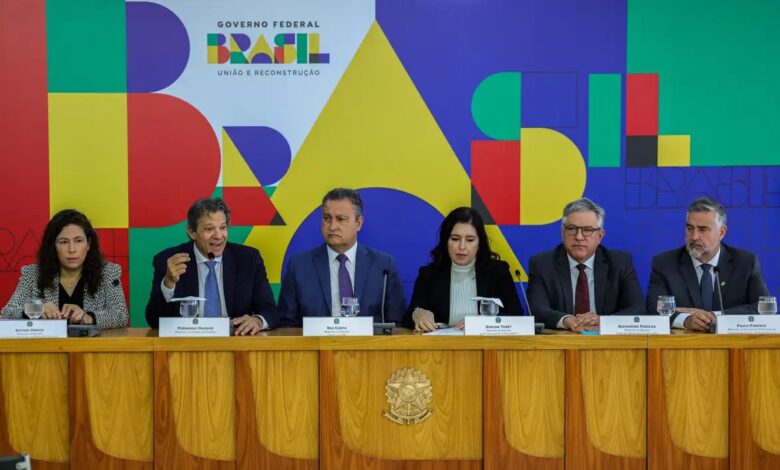 Studio Notícias | Studio TV Pacote de corte de gastos prevê economia de R$ 327 bilhões em cinco anos