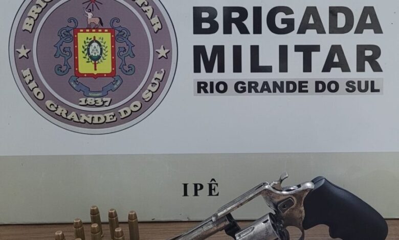 Studio Notícias | Studio TV Brigada Militar prende dois homens por porte ilegal de arma em Ipê