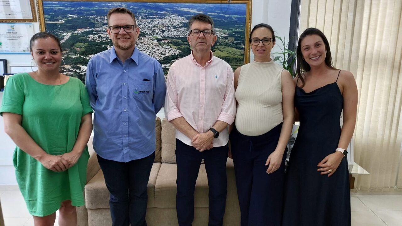 Equipe técnica e Defesa Civil de Veranópolis apresentam projetos de recuperação para áreas afetadas por eventos climáticos 1 Studio Notícias | Studio TV Equipe técnica e Defesa Civil de Veranópolis apresentam projetos de recuperação para áreas afetadas por eventos climáticos