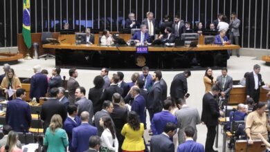 Studio Notícias | Studio TV Câmara dos Deputados aprova urgência para projeto que aumenta número de parlamentares para 531