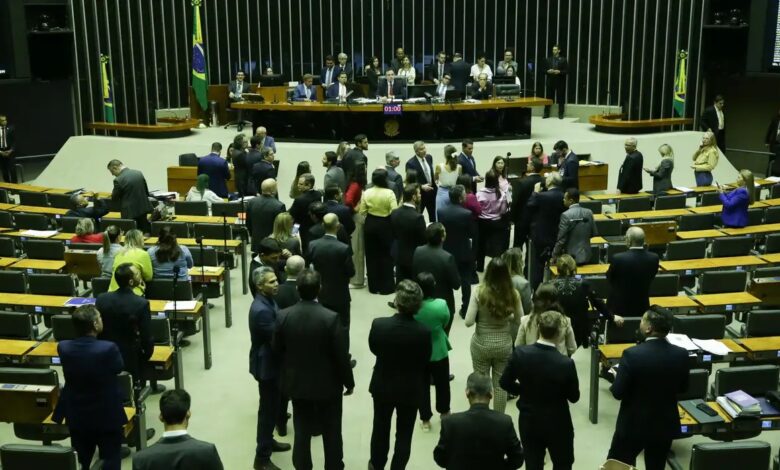 Studio Notícias | Studio TV Congresso fará esforço concentrado para votar cortes, LDO e Orçamento