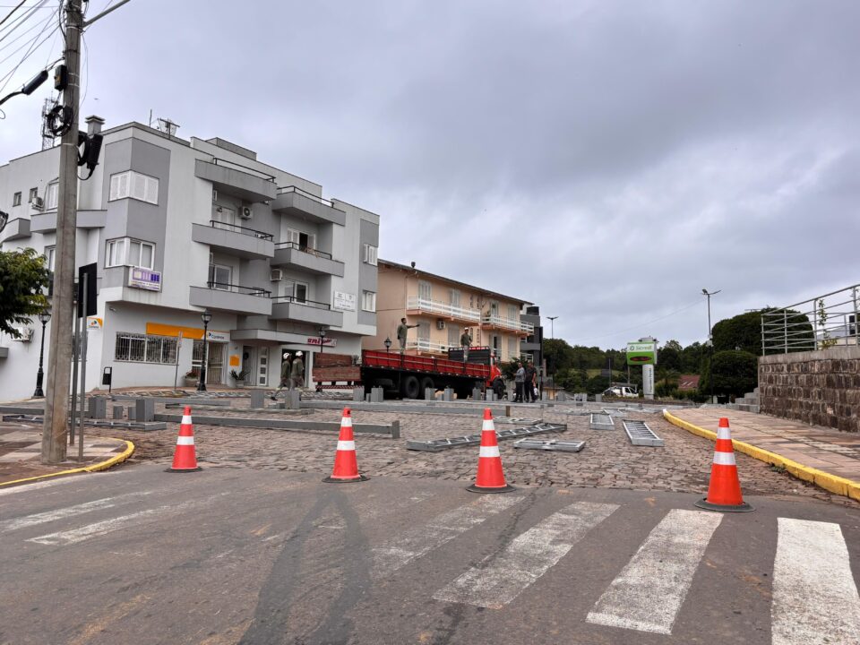 Trânsito central será bloqueado para montagem da estrutura do Bell Natal em Fagundes Varela 1 Studio Notícias | Studio TV Trânsito central será bloqueado para montagem da estrutura do Bell Natal em Fagundes Varela