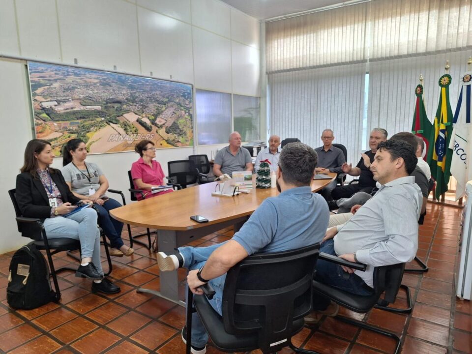 Poder Executivo de Vila Flores busca conhecimento sobre cidades inteligentes 1 Studio Notícias | Studio TV Poder Executivo de Vila Flores busca conhecimento sobre cidades inteligentes