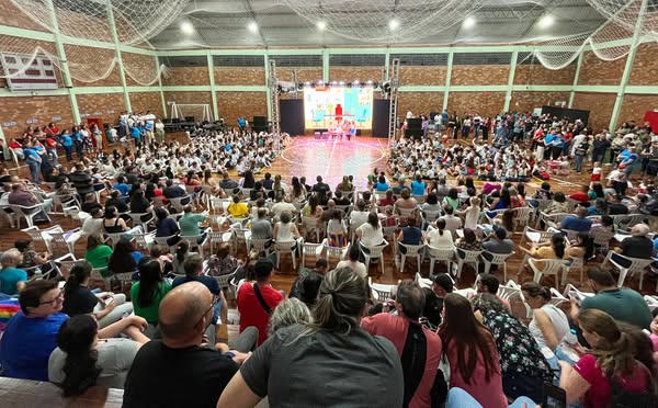 Studio Notícias | Studio TV Celebração do Natal em Família marca encerramento das atividades escolares de 2024 em Cotiporã