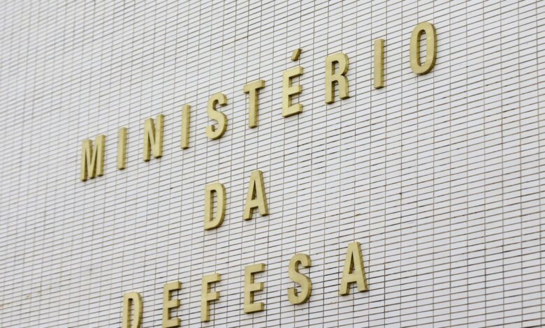 Studio Notícias | Studio TV Mulheres poderão se alistar nas Forças Armadas a partir de janeiro