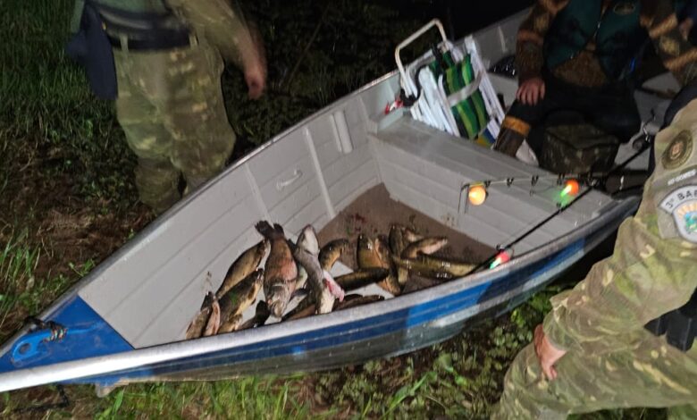 Studio Notícias | Studio TV Brigada Militar flagra três homens praticando pesca ilegal na Barragem de Ernestina