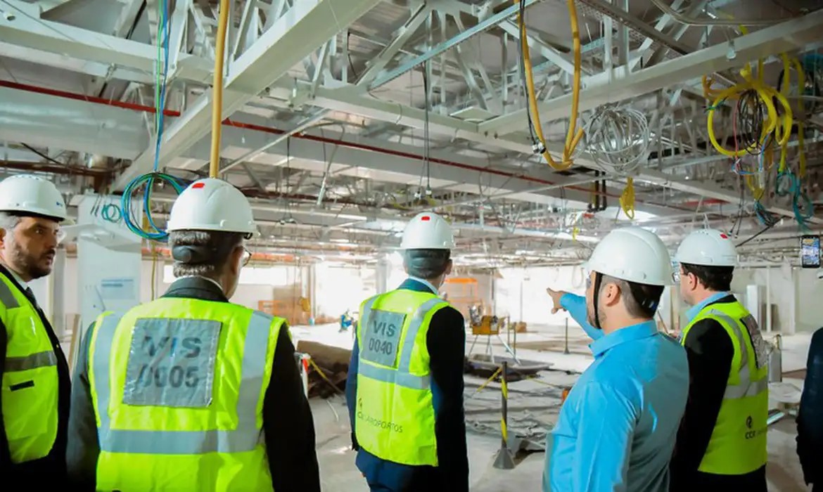 Obras de ampliação do aeroporto de Foz do Iguaçu serão entregues hoje 1 Studio Notícias | Studio TV Obras de ampliação do aeroporto de Foz do Iguaçu serão entregues hoje