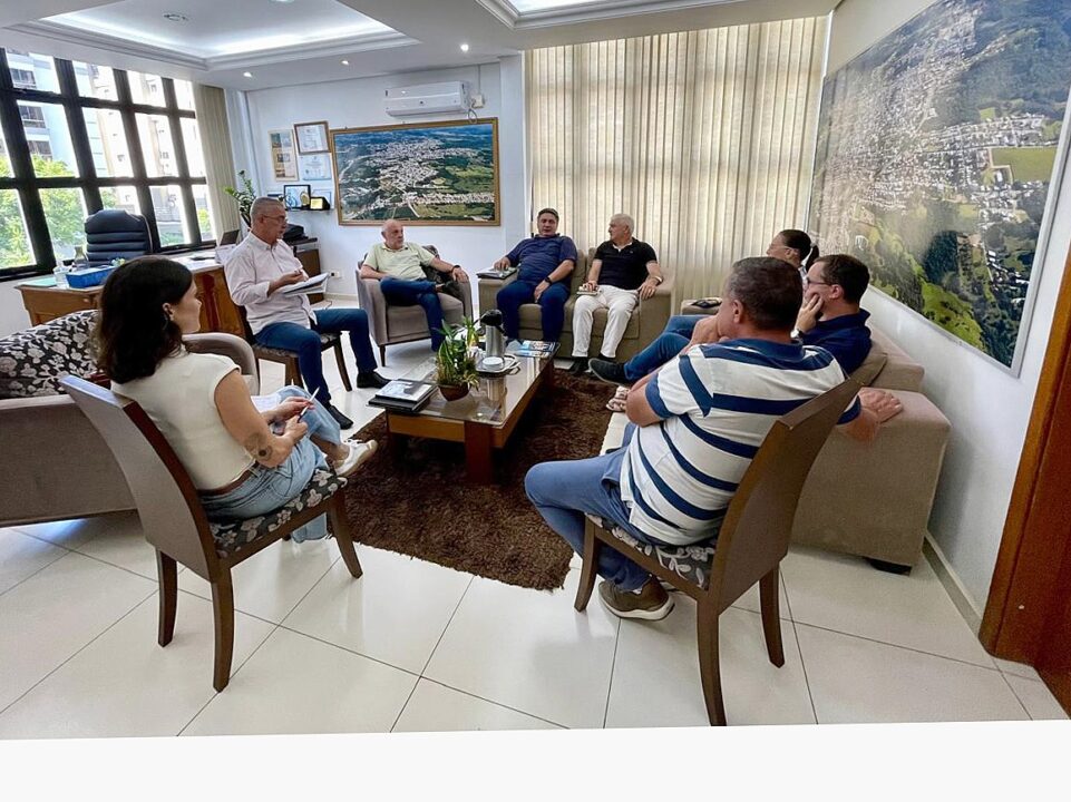 Administração Municipal e Hospital Comunitário discutem melhorias no atendimento de saúde em Veranópolis 1 Studio Notícias | Studio TV Administração Municipal e Hospital Comunitário discutem melhorias no atendimento de saúde em Veranópolis