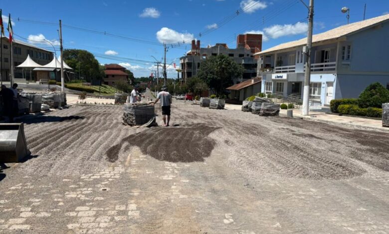Studio Notícias | Studio TV Avenida das Flores é interditada para obras em frente à Praça de Vila Flores