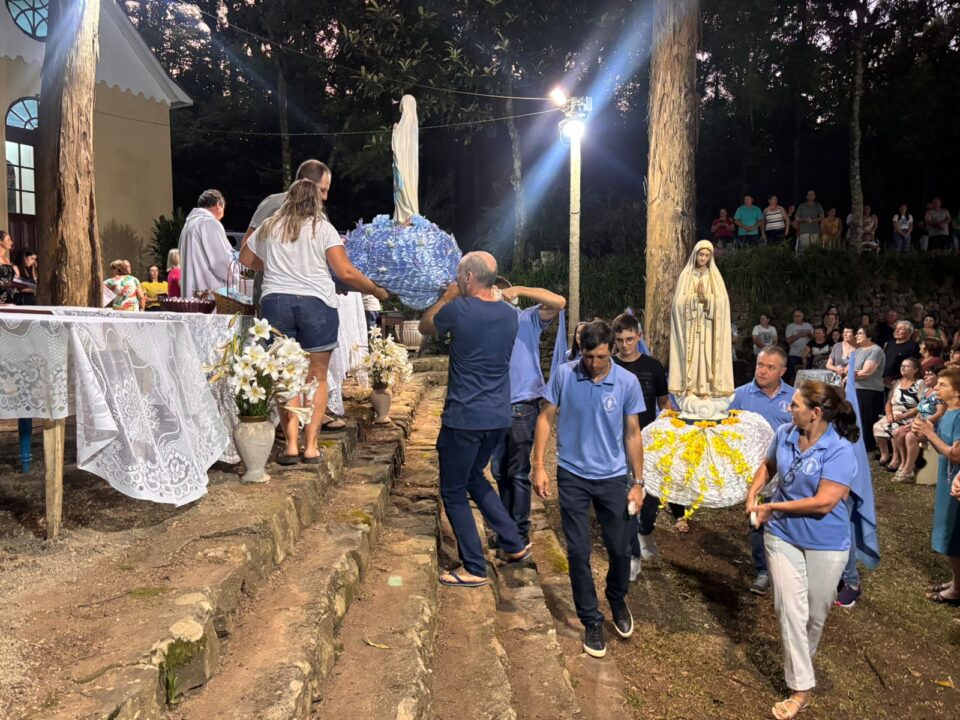 Tríduo em Honra a Nossa Senhora de Lourdes tem início com celebração especial 6 Studio Notícias | Studio TV Tríduo em Honra a Nossa Senhora de Lourdes tem início com celebração especial