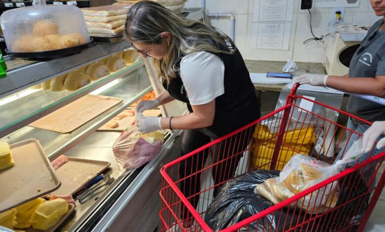Studio Notícias | Studio TV Fiscalização apreende mais de seis toneladas de alimentos impróprios no Sul do RS