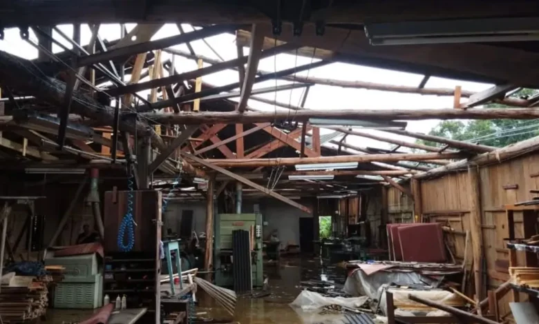 Studio Notícias | Studio TV Novos temporais provocam destruição e deixam cidades sem energia no Sul do Brasil