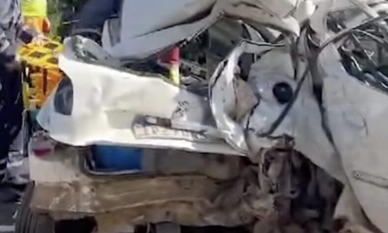 Studio Notícias | Studio TV Acidente na freeway deixa duas pessoas gravemente feridas e causa longo congestionamento