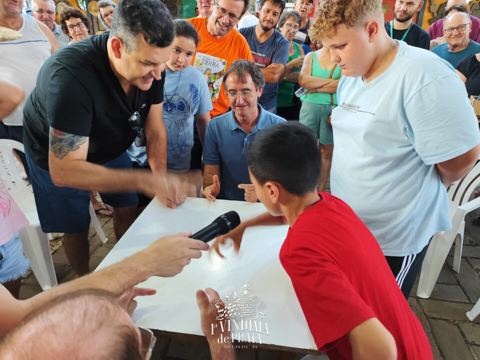 1ª Vindima de Prata encerra com sucesso, celebrando cultura e tradições locais 2 Studio Notícias | Studio TV 1ª Vindima de Prata encerra com sucesso, celebrando cultura e tradições locais