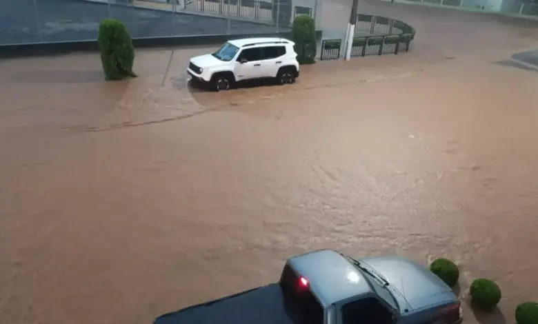 Studio Notícias | Studio TV Chuva intensa causa alagamentos e alerta de enchente no Vale do Caí