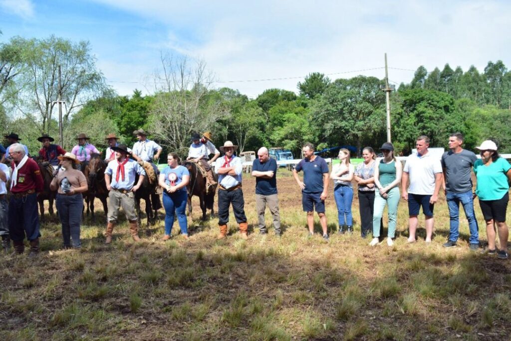 CTG Alma Nativa de Fagundes Varela conquista Troféu Exemplo de Gaúcho e homenageia Egídio Binda durante programação do 30º Rodeio Crioulo 7 Studio Notícias | Studio TV CTG Alma Nativa de Fagundes Varela conquista Troféu Exemplo de Gaúcho e homenageia Egídio Binda durante programação do 30º Rodeio Crioulo