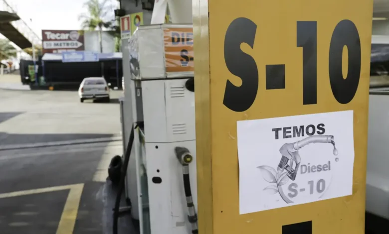 Studio Notícias | Studio TV Governo mantém mistura de biodiesel no diesel em 14% para conter inflação