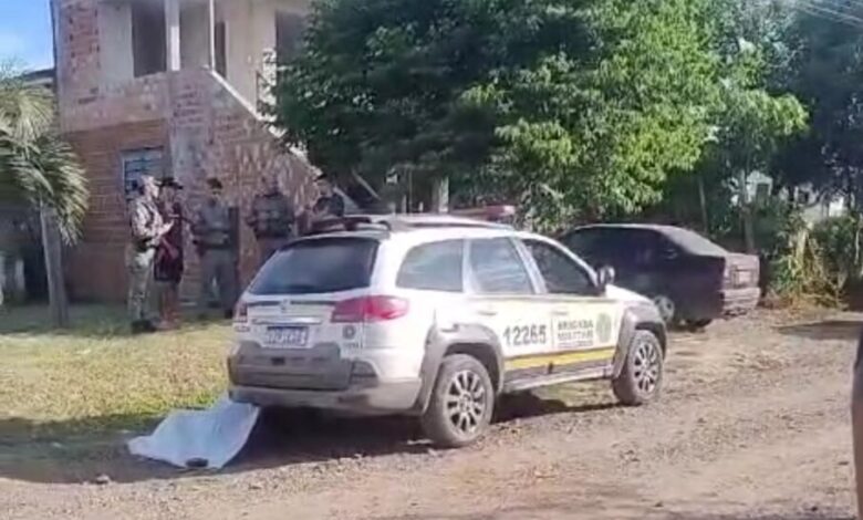 Studio Notícias | Studio TV Polícia intervém agressor que tentava cometer feminicídio em São Sepé morre