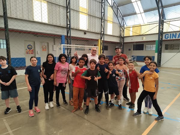 Studio Notícias | Studio TV Prefeito de Nova Prata realiza visitas a escolas municipais para avaliar melhorias