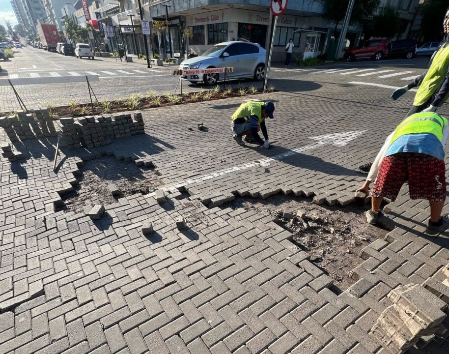 Studio Notícias | Studio TV Obras de recuperação na Avenida Júlio de Castilhos em Veranópolis são iniciadas