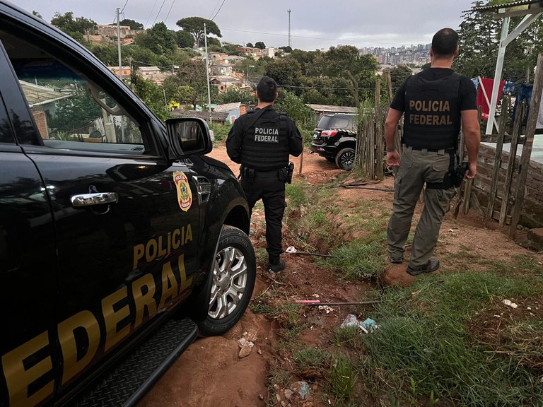 PF desarticula grupo criminoso de comércio clandestino na TRENSURB 1 Studio Notícias | Studio TV PF desarticula grupo criminoso de comércio clandestino na TRENSURB