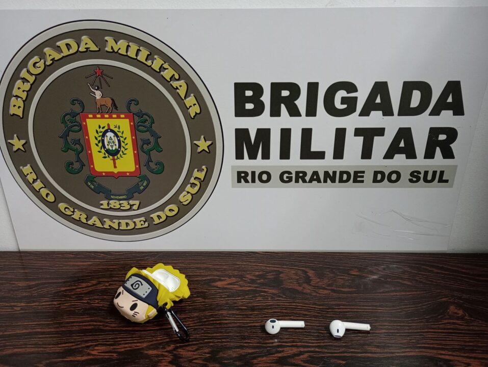 Homem é preso em flagrante após furtar fones de ouvido em São Marcos 1 Studio Notícias | Studio TV Homem é preso em flagrante após furtar fones de ouvido em São Marcos