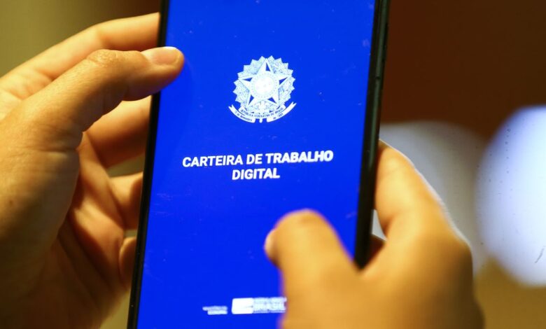 Studio Notícias | Studio TV Pressão para revogação de nova regra sobre trabalho aos domingos se intensifica