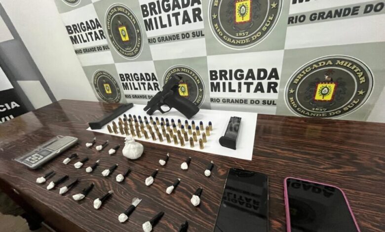 Studio Notícias | Studio TV Brigada Militar prende homem por tráfico de drogas e porte ilegal de arma e apreende adolescente em Paraí