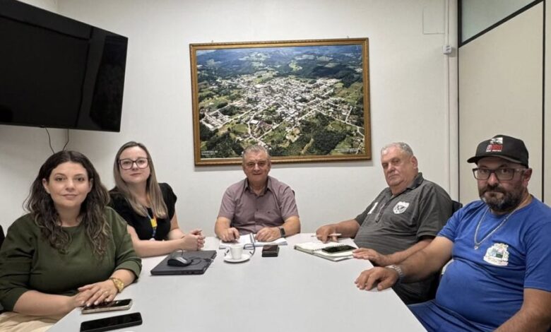 Studio Notícias | Studio TV Prefeitura e RGE discutem melhorias na rede elétrica de Cotiporã
