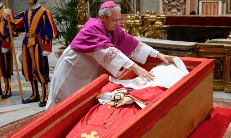 Studio Notícias | Studio TV Conclave: bastidores do filme e a realidade do Vaticano revelam diferenças surpreendentes