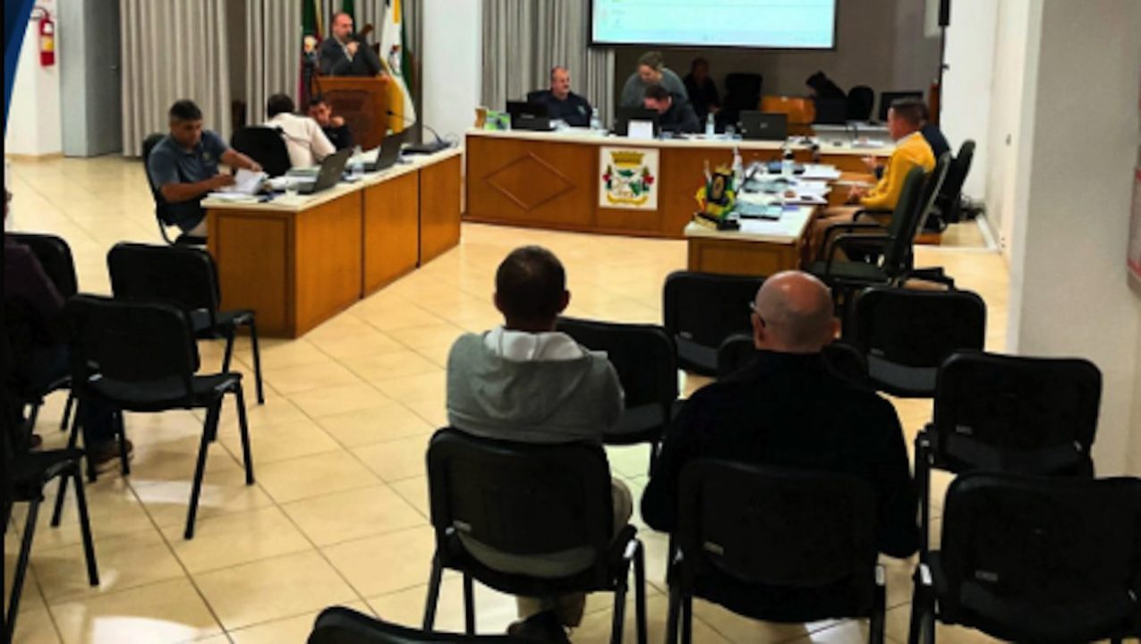 Confira o que esteve em discussão na Câmara de Vereadores de Veranópolis na noite desta quarta-feira 1 Studio Notícias | Studio TV Confira o que esteve em discussão na Câmara de Vereadores de Veranópolis na noite desta quarta-feira