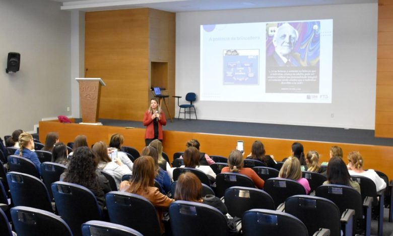 Studio Notícias | Studio TV Formação Continuada para Professores da Rede Municipal de Veranópolis é realizada em evento no final de semana