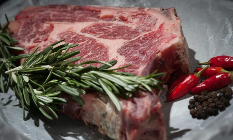 Studio Notícias | Studio TV Preço da carne dispara no RS e consumidores mudam hábitos para economizar