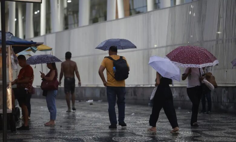 Studio Notícias | Studio TV Previsão de chuva forte leva Rio de Janeiro a montar plano de prevenção