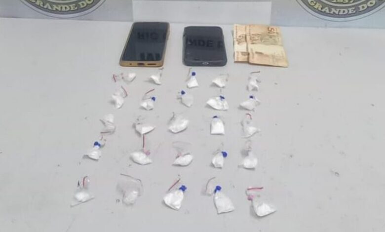 Studio Notícias | Studio TV Brigada Militar prende homem e apreende dois menores por tráfico de drogas em Flores da Cunha