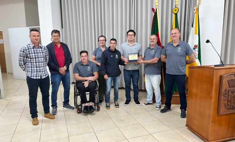 Studio Notícias | Studio TV Câmara de Veranópolis homenageia CERAN por contribuição ao desenvolvimento regional