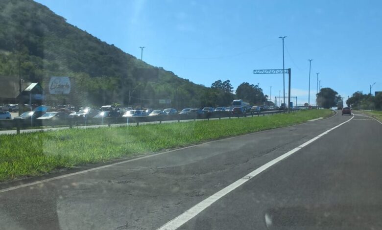 Studio Notícias | Studio TV Suspeito de furto morre após confronto com a Brigada Militar na BR-101, entre Torres e Osório