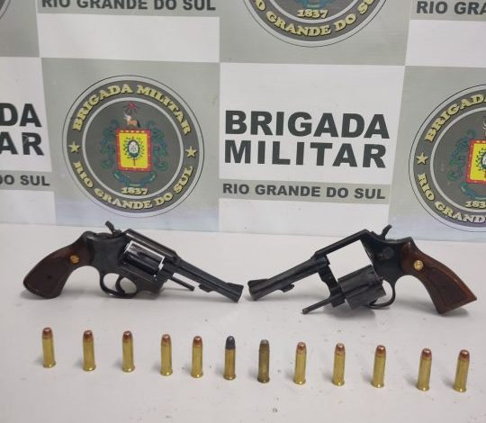 Studio Notícias | Studio TV Brigada Militar prende homem com armas ilegais em Caxias do Sul