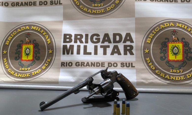 Studio Notícias | Studio TV Brigada Militar prende trio armado durante operação em Canela